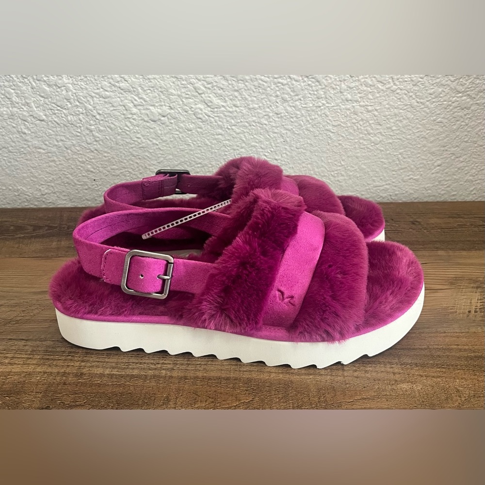 Koolaburra by UGG Fuzz'd Out Women's Sandal Slippers Fuchsia Size 9